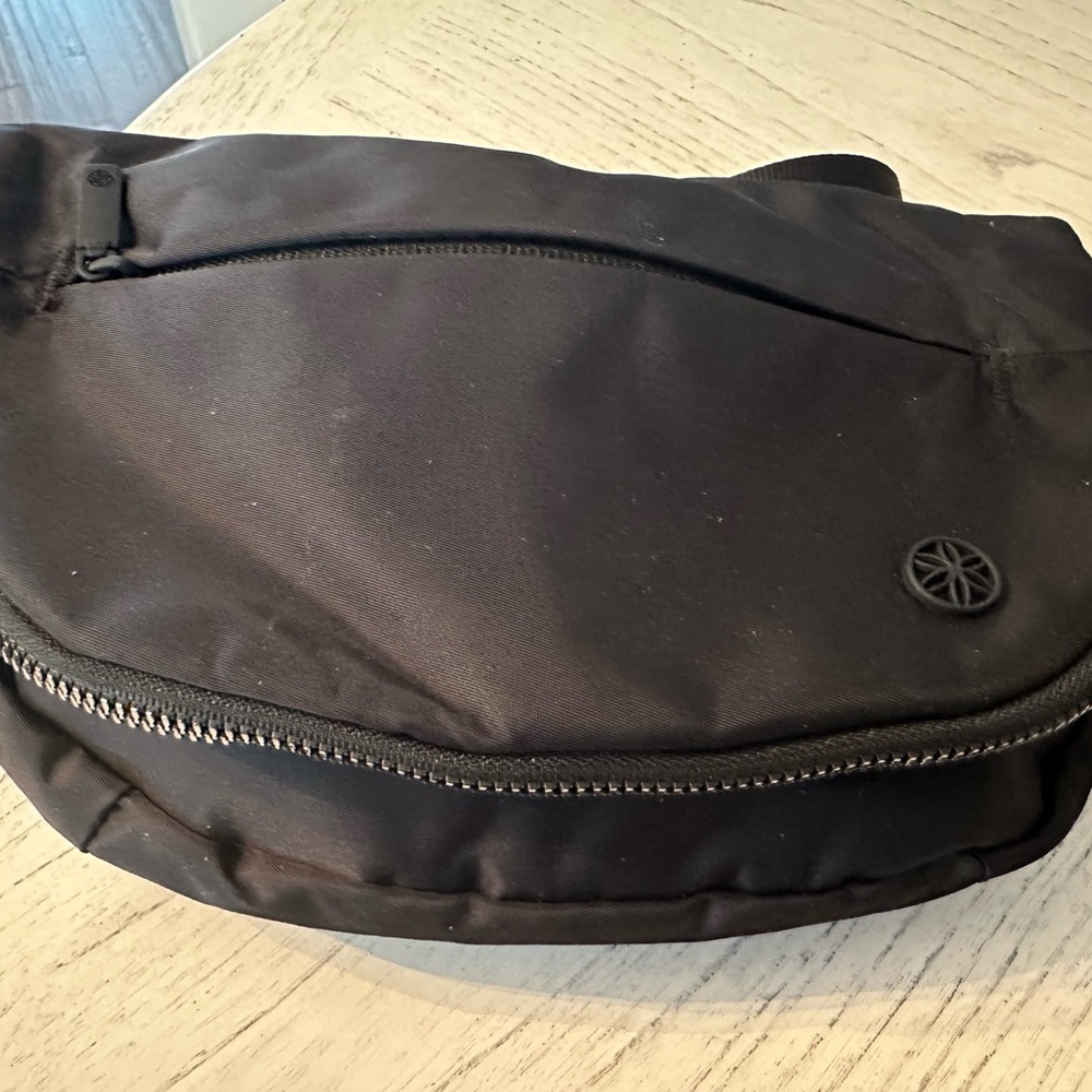 Gaiam Shoulder Bag.